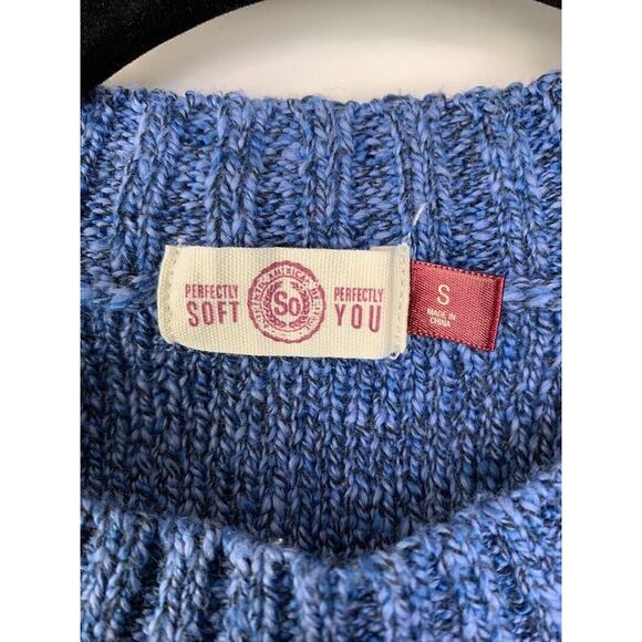 Womens Blue Cable Knit Sweater By So. Size S Long Sleeve - Picture 4 of 5
